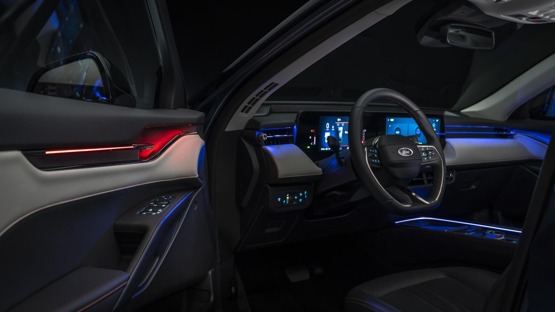 TAURUS TITANIUM 2026 2.0L